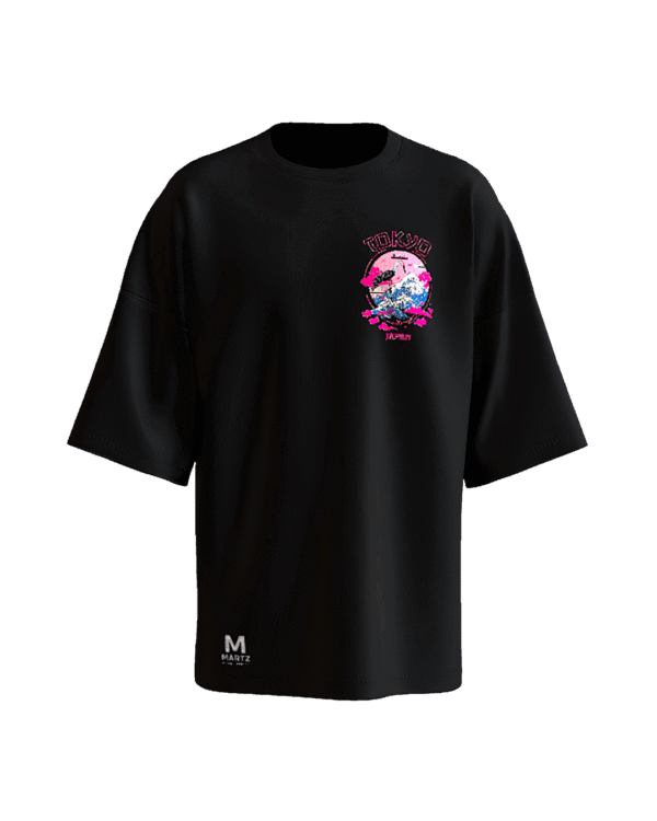 REMERA_OVER_TOKYO_FRENTE REMERA OVER TOKYO