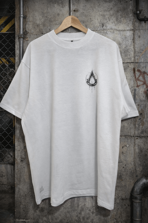 REMERA OVER ASSASSIN'S CREED